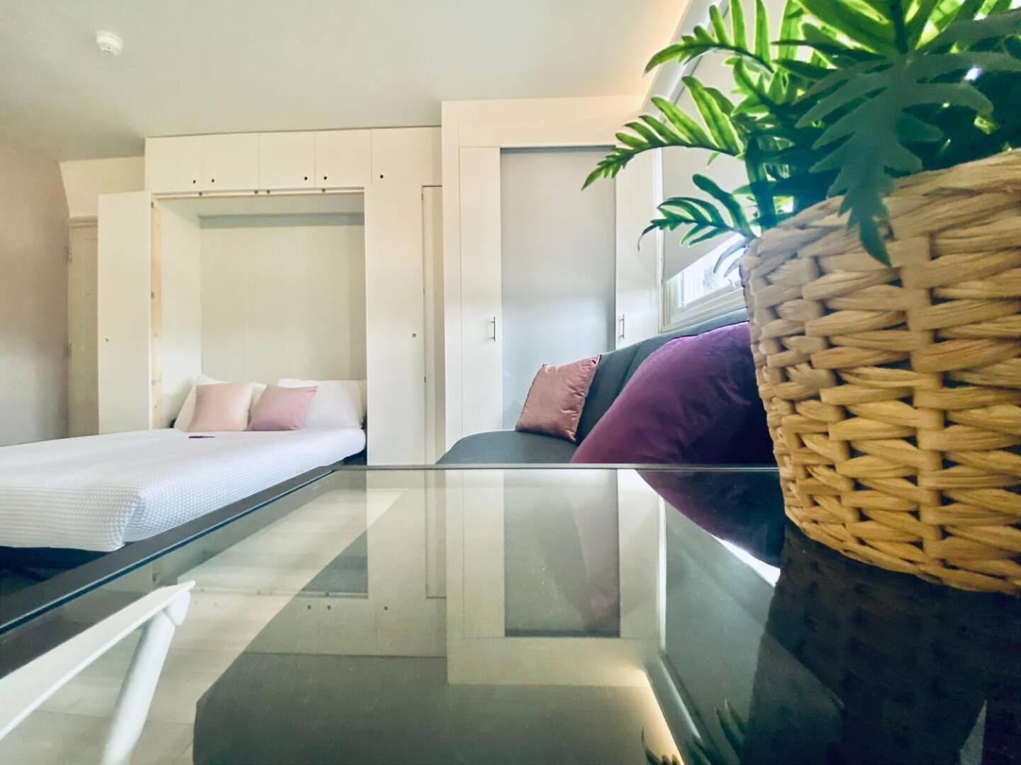 Appartement 12 Luxury Living Chic Steps From *