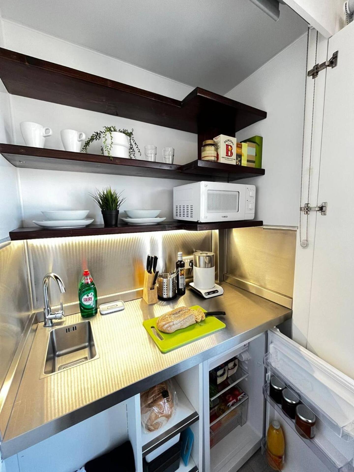 12 Luxury Living Chic Steps From Brighton